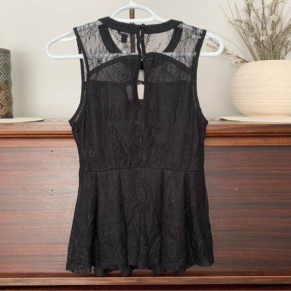 Guess Black Lace Peplum Sleeveless Top, Size Small - Picture 8 of 12